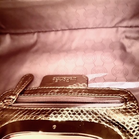 Michael Kors Purses Gold - Picture 5 of 5